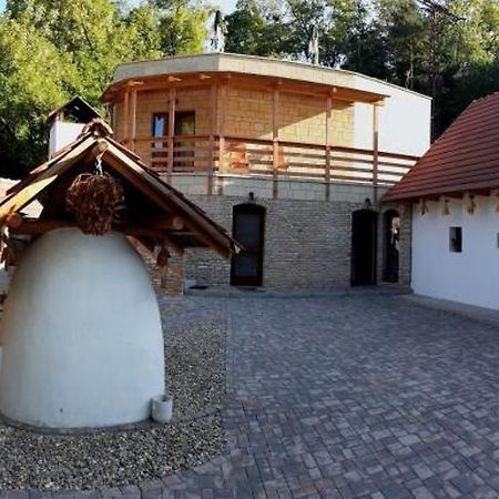 Zempleni Pitvaros Piheno Telkibánya Exterior foto